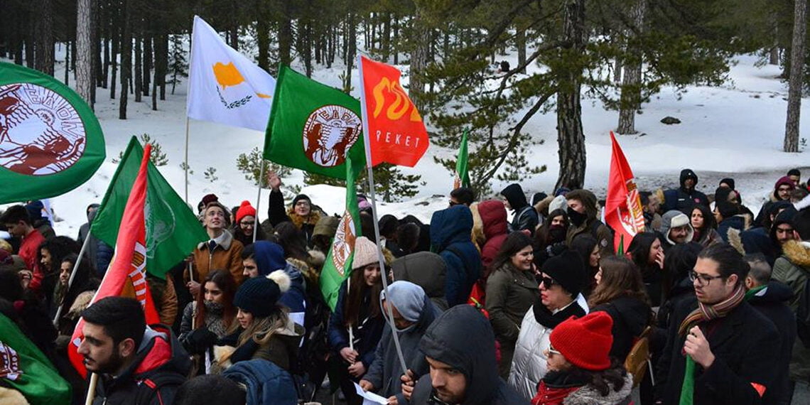 Ortak yürüyüş: “Ölüm saçan üsler dışarı”