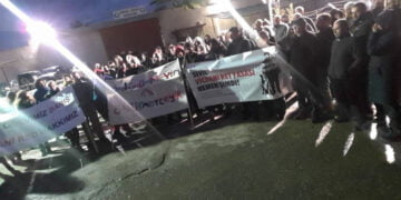 Cezaevi önünde dayanışma: “Yaşananlar bu ülkenin utancıdır”