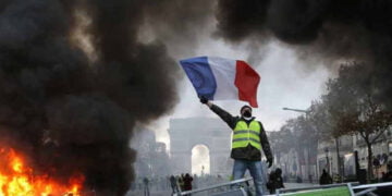 Sarı Yelekliler ve sınıf savaşının 100 yılı – Florin E. Platon*