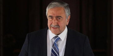 Akıncı’dan ‘yasaklı kitap’ çıkışı