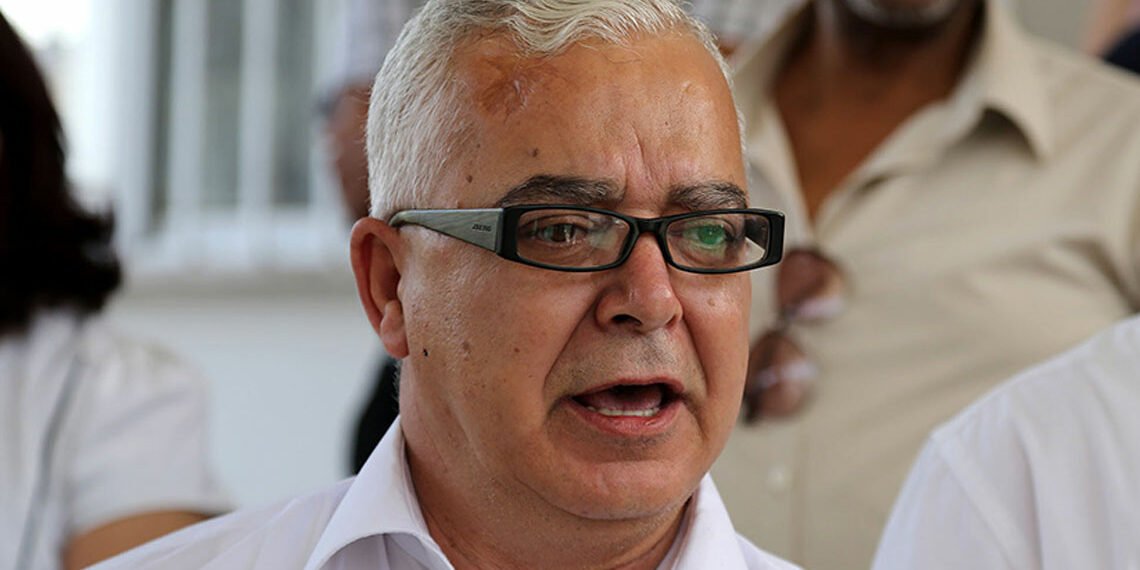 Felek: “Demokrasi ayıbı”