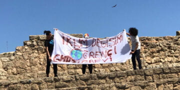 Mağusalı öğrencilerden iklim için ayağa kalkma çağrısı