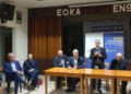 ENOSİS pankartı altında seçim çalışması