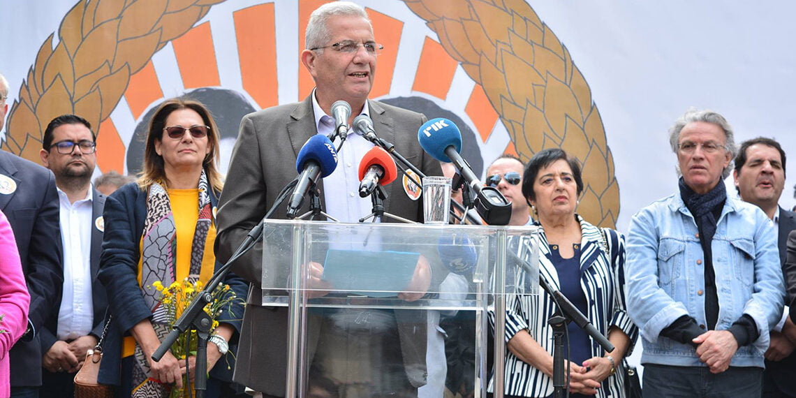 “Kıbrıs sorunu çözülmezse Kıbrıs Türkleşecek”