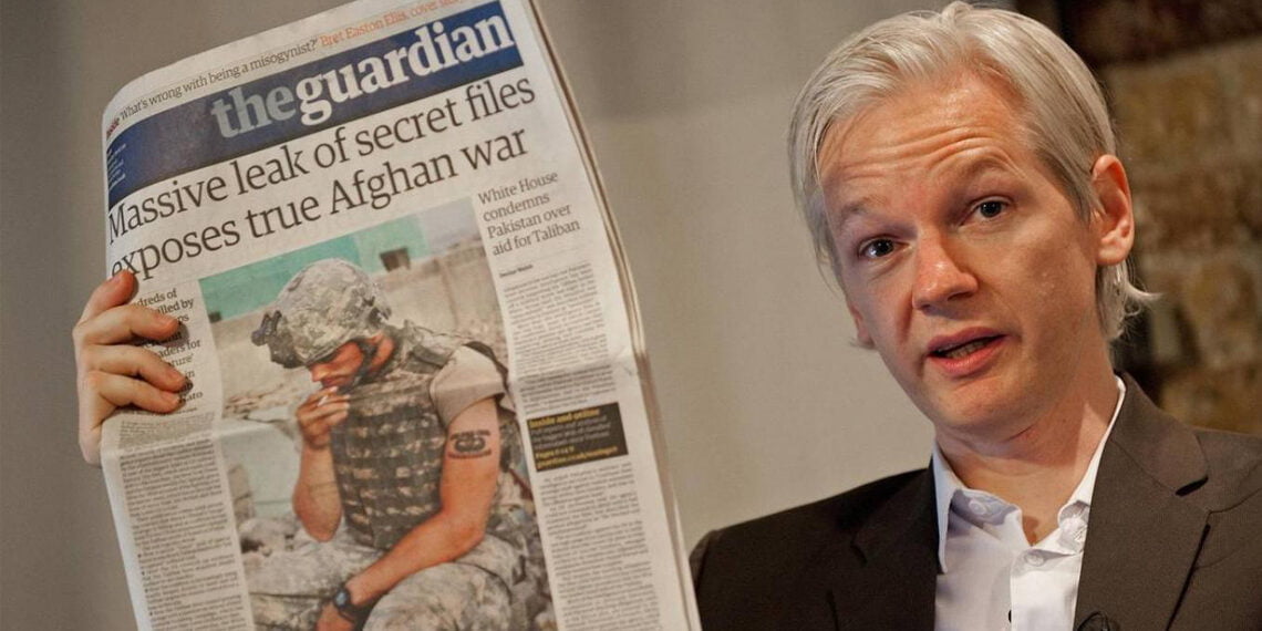 Assange halka çürümüş özgürlüğümüz hakkındaki gerçekleri öğretti – Slavoj Zizek