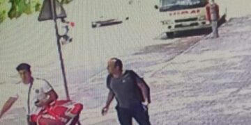 Sosyal medyada gündem elini kolunu sallayarak kaçan hırsızlar