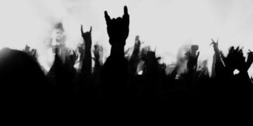 Metal müzik dinleyenler trafikte daha tehlikeli