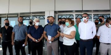 Tüm limanlarda grev başlatıldı!