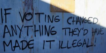 “Oy vermek bir şeyleri değiştirseydi, yasaklanırdı” – Sinem Nebioğlu