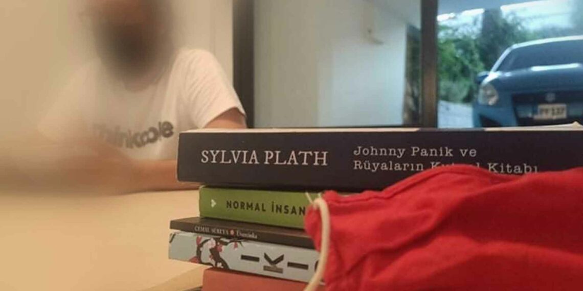 Kuir Kıbrıs tarafından sosyal mesafeli okuma etkinliği