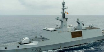 Fransa Doğu Akdeniz’e iki savaş uçağı ve bir fırkateyn gönderiyor