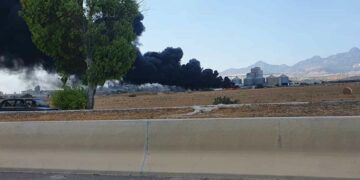 Haspolat’tan kara dumanlar yükseliyor