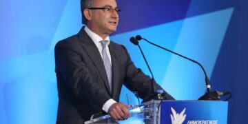 DİSİ Başkanı Averof Neofitu parti başkanlığına yeniden aday olamadı