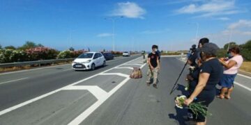 Satılamayan patatesler yurttaşlara dağıtıldı