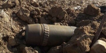 Kalavaç’ta bir evin yakınına bomba düştü