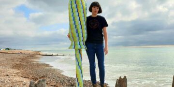 Tamponlarında plastik kullanmamayı reddeden şirkete devasa tampon hediye edildi