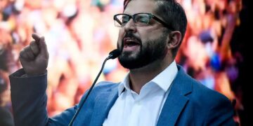 Şili’nin yeni devlet başkanı 35 yaşındaki solcu Gabriel Boric oldu