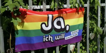 Cinsiyet tanımını değiştirmek isteyen İsviçrelilerin nüfus müdürlüğüne gitmesi yeterli olacak