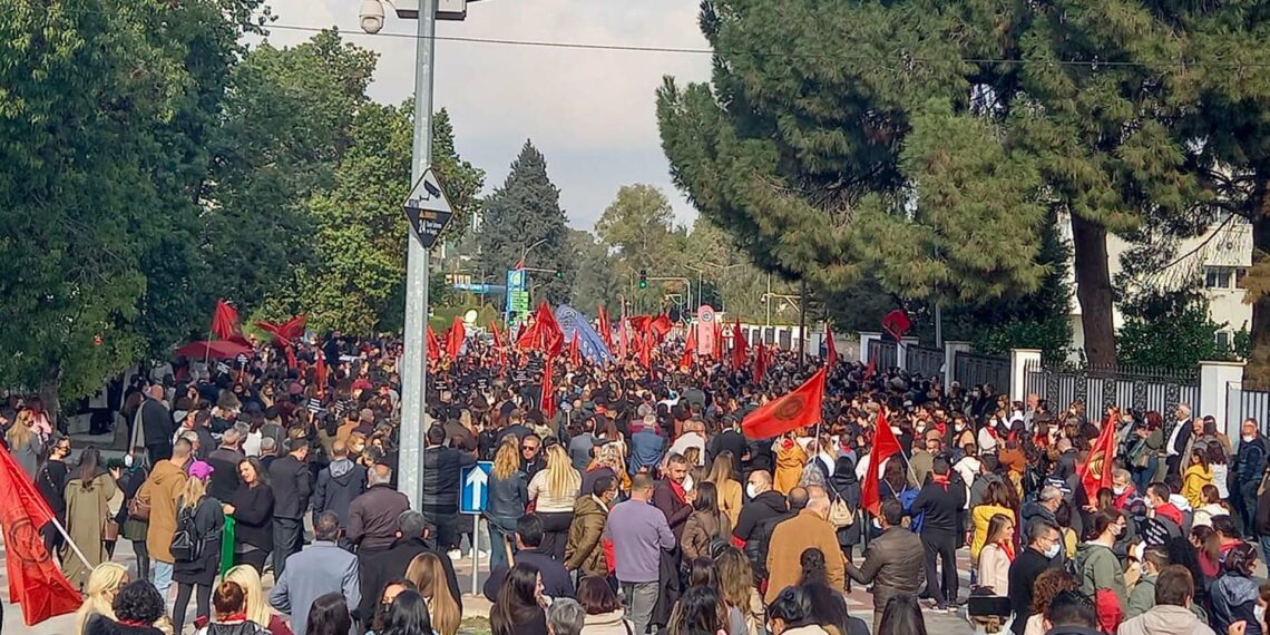 “Bizim geleceğimiz, özgür, birleşmiş bir Kıbrıs’tır”