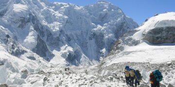 Himalayalar’daki buzul erimesi son 40 yılda 10 kat hızlandı