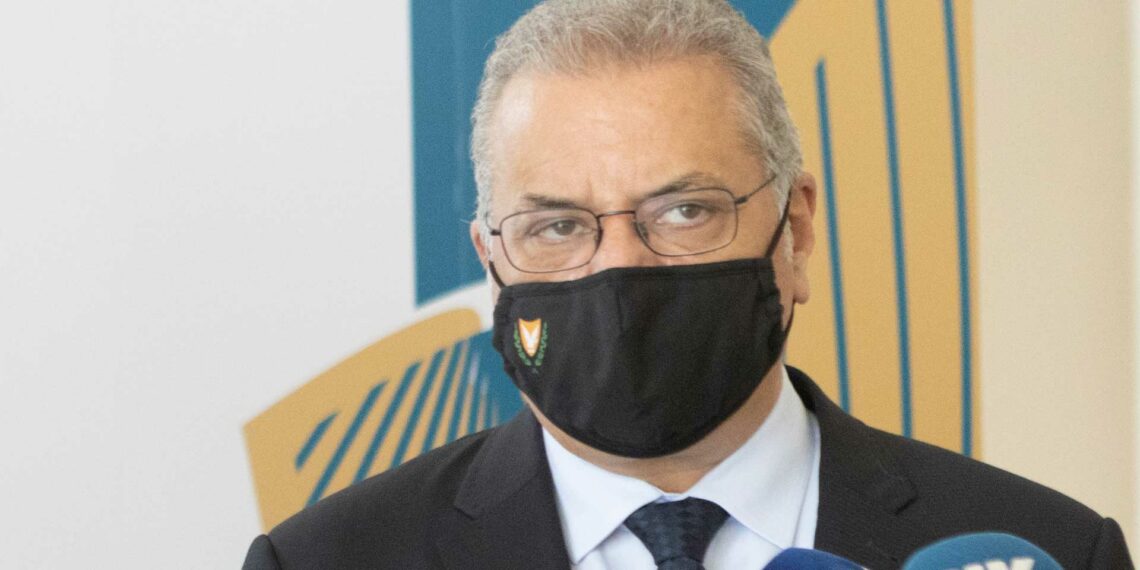 “Türkiye’den Kıbrıs’a göç akınları günlük bir olay haline geldi”