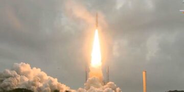 Dünya’nın en büyük ve güçlü teleskobu uzaya fırlatıldı