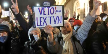 Polonya’nın yeni medya yasasına Cumhurbaşkanı Duda’dan veto