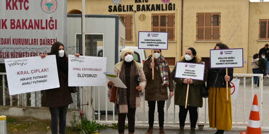 EHHD: Saraydan değil yaşlı bakım evlerinden haber ver