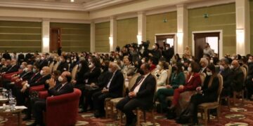 “Aile dışında da hayat var”