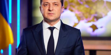 Zelenski, askeri tecrübesi olanları savaşa çağırdı!