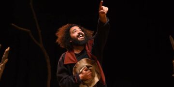 Mezarlıkta hayat çok üzücü olduğu için kurbağalar şarkı söylerler – İzel Seylani