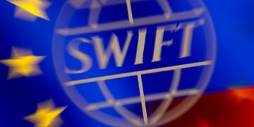 AB, Rus bankalarını SWIFT’ten atıyor￼￼