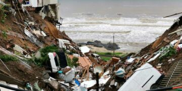 Güney Afrika’da sel nedeniyle ölen insanların sayısı 306’yı aştı