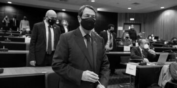 Kıbrıs Cumhuriyeti’nde Yüksek Mahkeme Cumhurbaşkanının yasaları çiğnediğine hükmetti