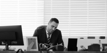 Ayavefe Yunan vatandaşı olabilmek için kiliseye 300 bin Euro’luk ekipman teklif etti