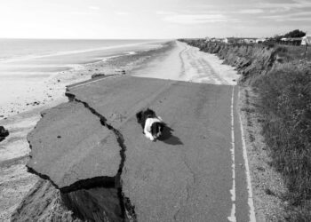 İklim krizi burada: Birleşik Krallık kıyılarında, deniz seviyesinin yükselmesi hızlanıyor