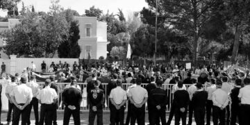 Sendikalardan hükümete uyarı: Dava, iş bırakma, eylem!