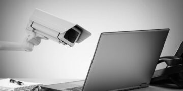 Türkiye’deki herkesin sanal hareketleri ve kişisel bilgileri kaydediliyor