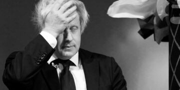 Boris Johnson istifa etti