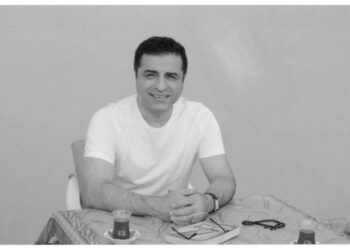 Demirtaş: PKK’nin Türkiye’ye karşı silah bırakmasını isterim