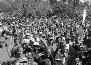 Güney Afrika’da binlerce işçi yüksek enflasyona karşı grevde