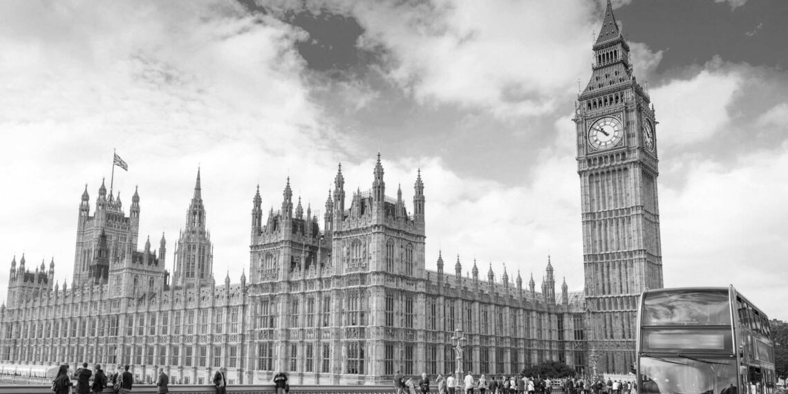 Çocuklar ve aşırı sağ online siteler: Okulların yardıma ihtiyacı var