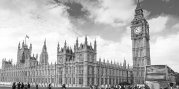 Çocuklar ve aşırı sağ online siteler: Okulların yardıma ihtiyacı var