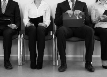 Çağımızın hastalığı covid değil! – Aycan Akçın