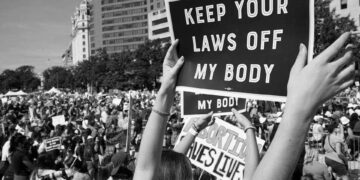 Sesta 8. Bölüm: Fezile Osum ile kürtaj üzerine