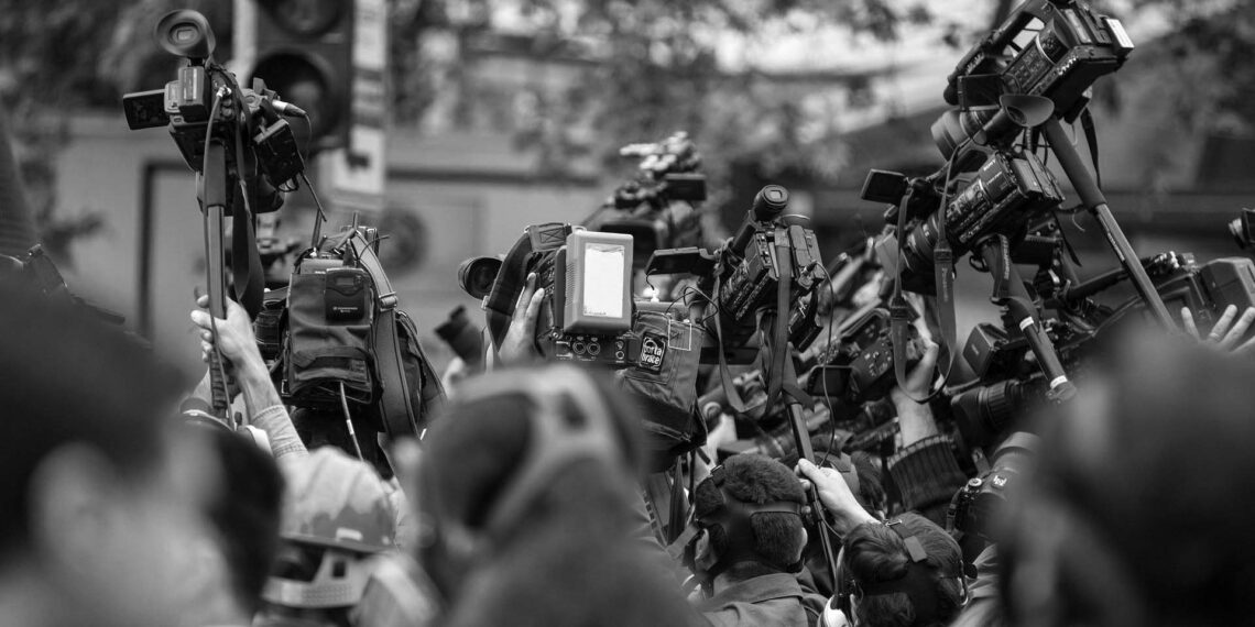 “Ya bizdensin ya değilsin” diye basın ödülü veriyorlar – İbrahim Beyazoğlu