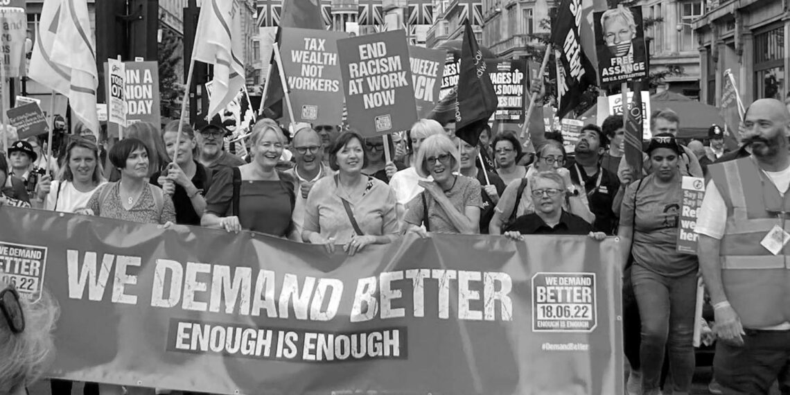 İngiltere’de hayat pahalılığına karşı yeni hareket: Artık Yeter!