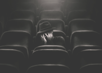 Yılanı kim besledi? | Hristalla Hacidimitriu | Fileleftheros [GR-TR ]