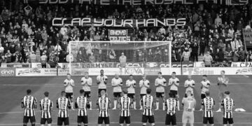 Celtic taraftarı: Kraliyet ailesinden nefret ediyorsan alkış tut