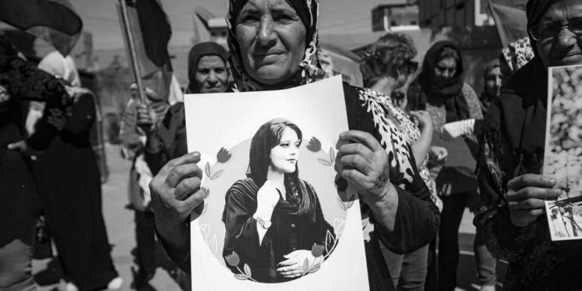 Onun adı Jîna | Zeynep Nilgün Salmaner | Jın News